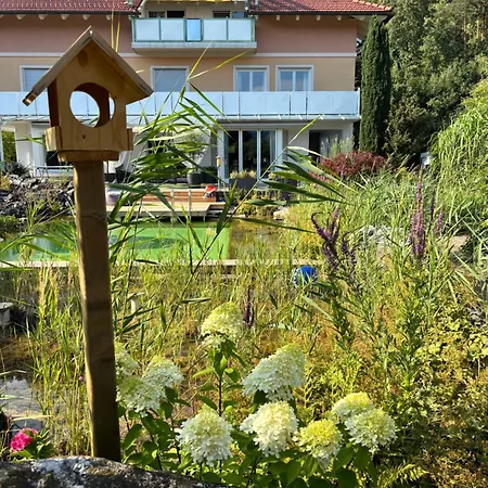 Julia - Ruhelage Mit Panoramablick