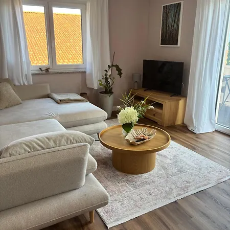 Daire Julia - Ruhelage Mit Panoramablick Villach