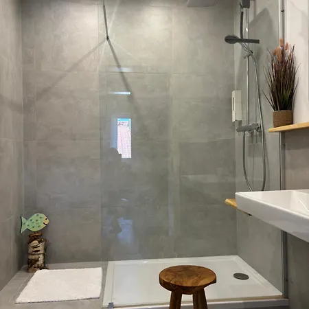 Διαμέρισμα Julia - Ruhelage Mit Panoramablick *